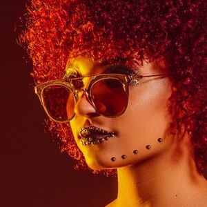 Steve Madden Gold and Brown Sunglasses